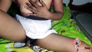 Masturbated her Pussy on Cam. Sinhala Horny Girl Masturbating Part 2 Sri Lankan Masturbating Solo